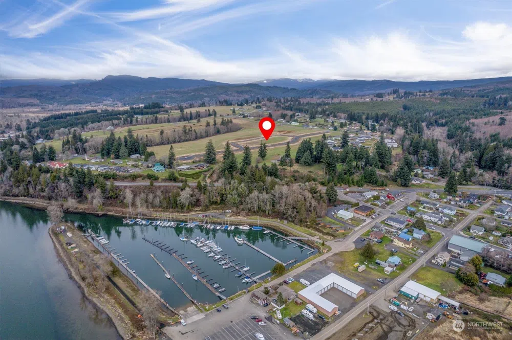 9 Sunnyfield Drive #Lot24 Cathlamet, WA 98612