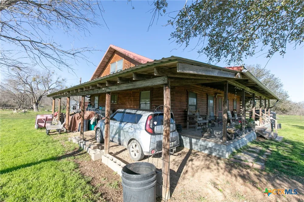 4723 CR 117 San Saba, TX 76877