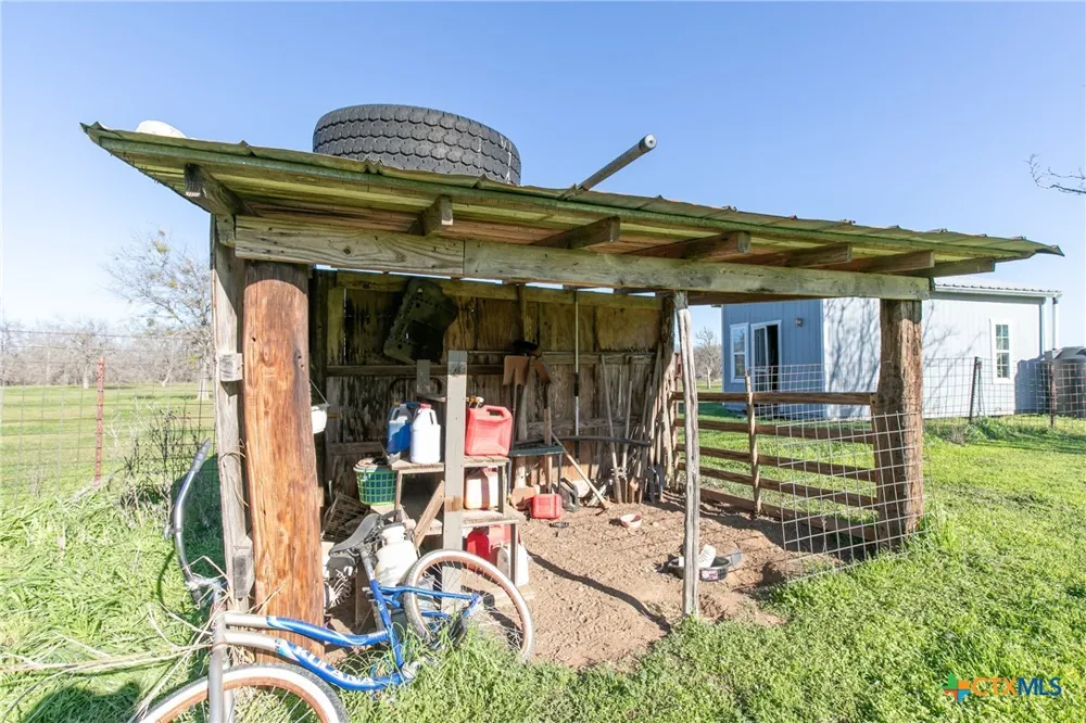 4723 CR 117 San Saba, TX 76877