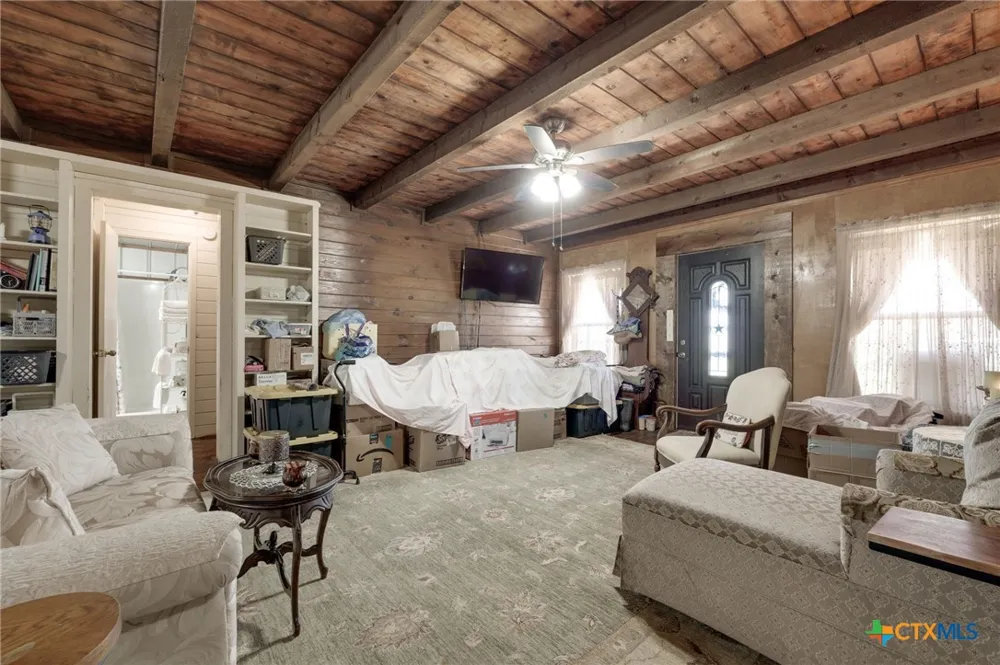 4723 CR 117 San Saba, TX 76877