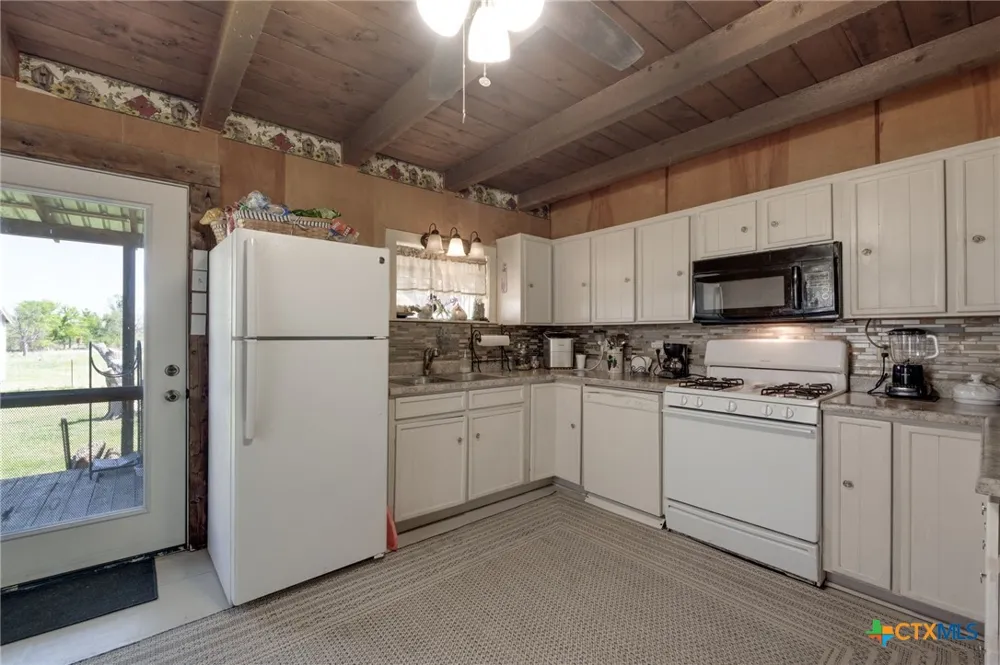 4723 CR 117 San Saba, TX 76877