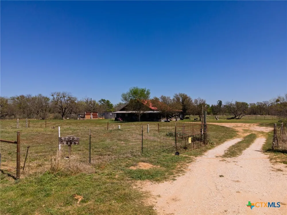 4723 CR 117 San Saba, TX 76877