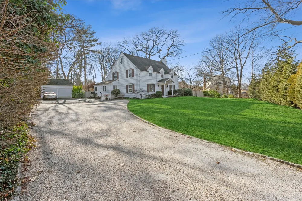 180 Longwood Crossing Lawrence, NY 11559