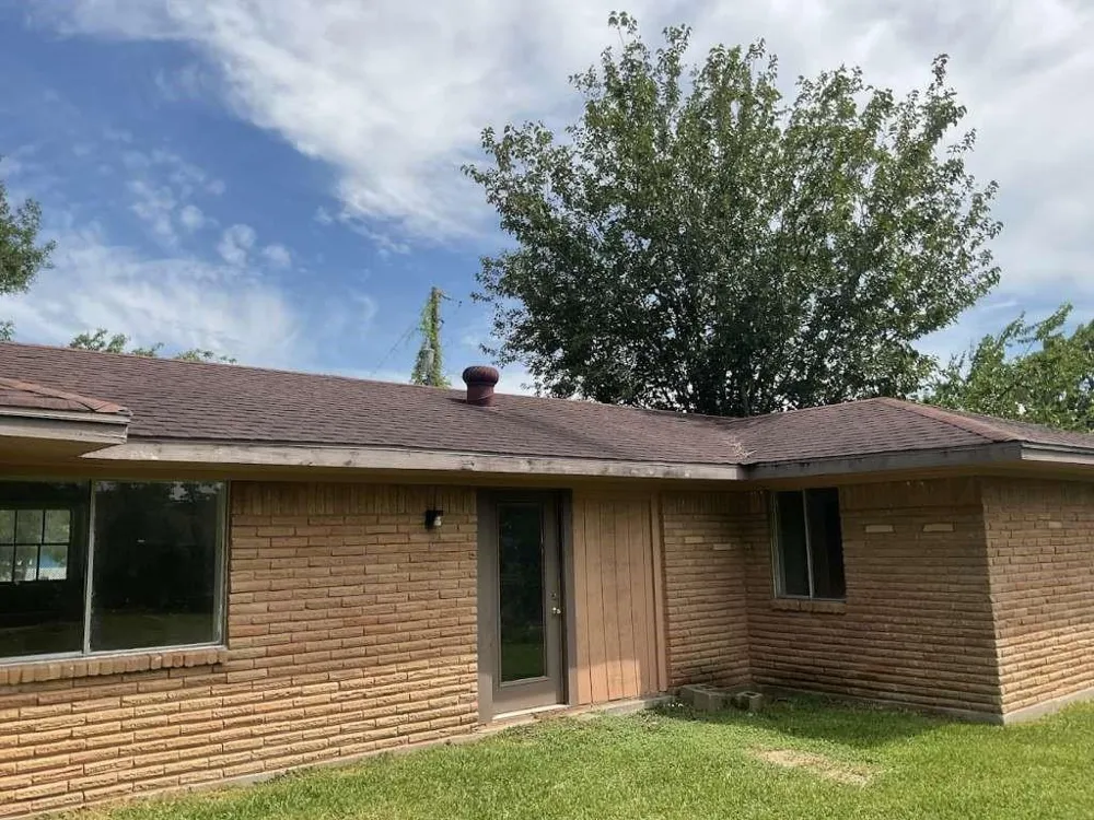 306 Tennyson Street San Leon, TX 77539