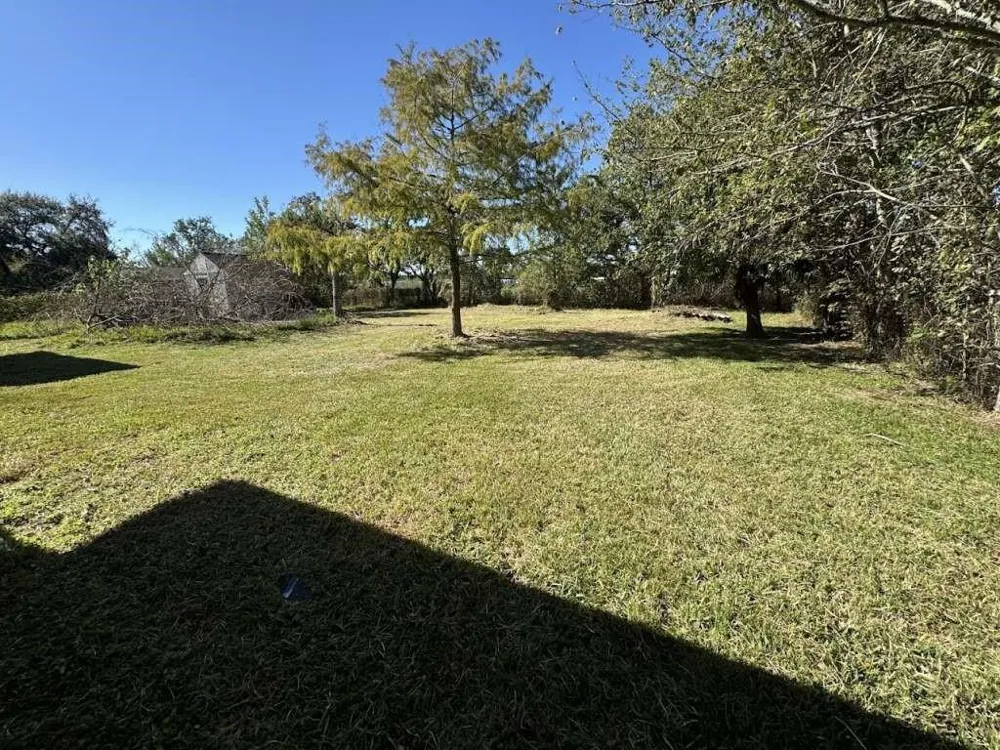 306 Tennyson Street San Leon, TX 77539
