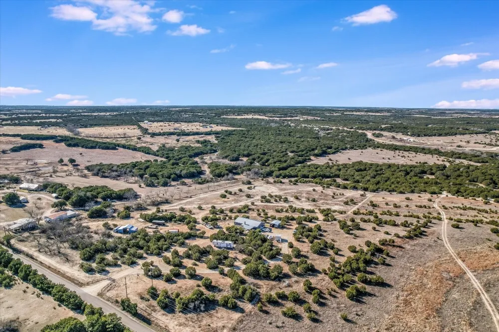 5450 County Road 202 Lampasas, TX 76550