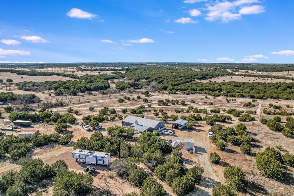 5450 County Road 202 Lampasas, TX 76550