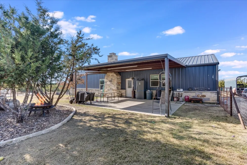 5450 County Road 202 Lampasas, TX 76550