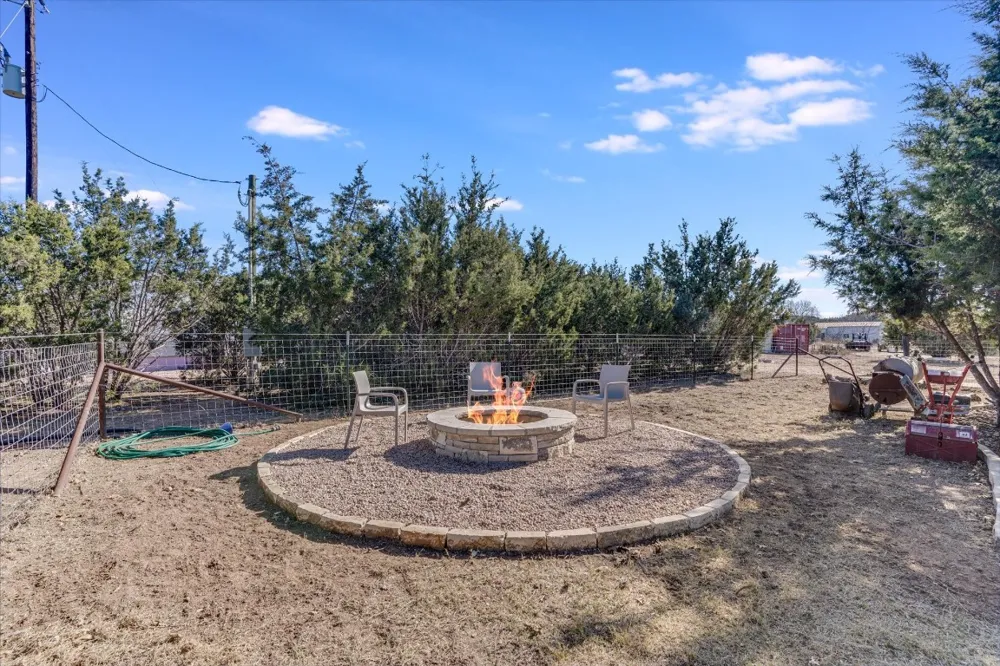 5450 County Road 202 Lampasas, TX 76550
