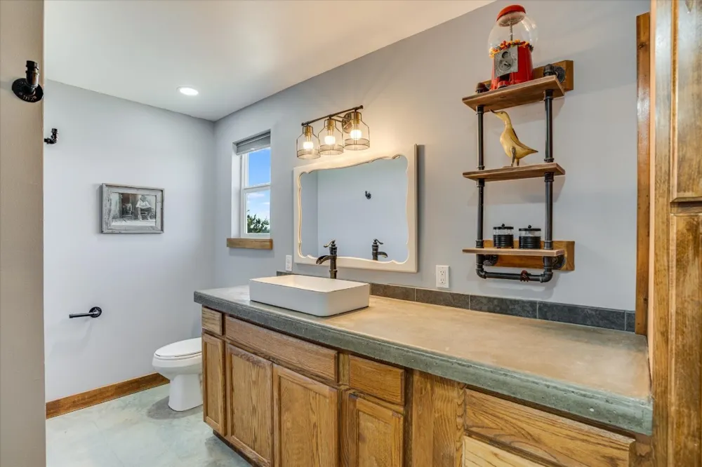 5450 County Road 202 Lampasas, TX 76550