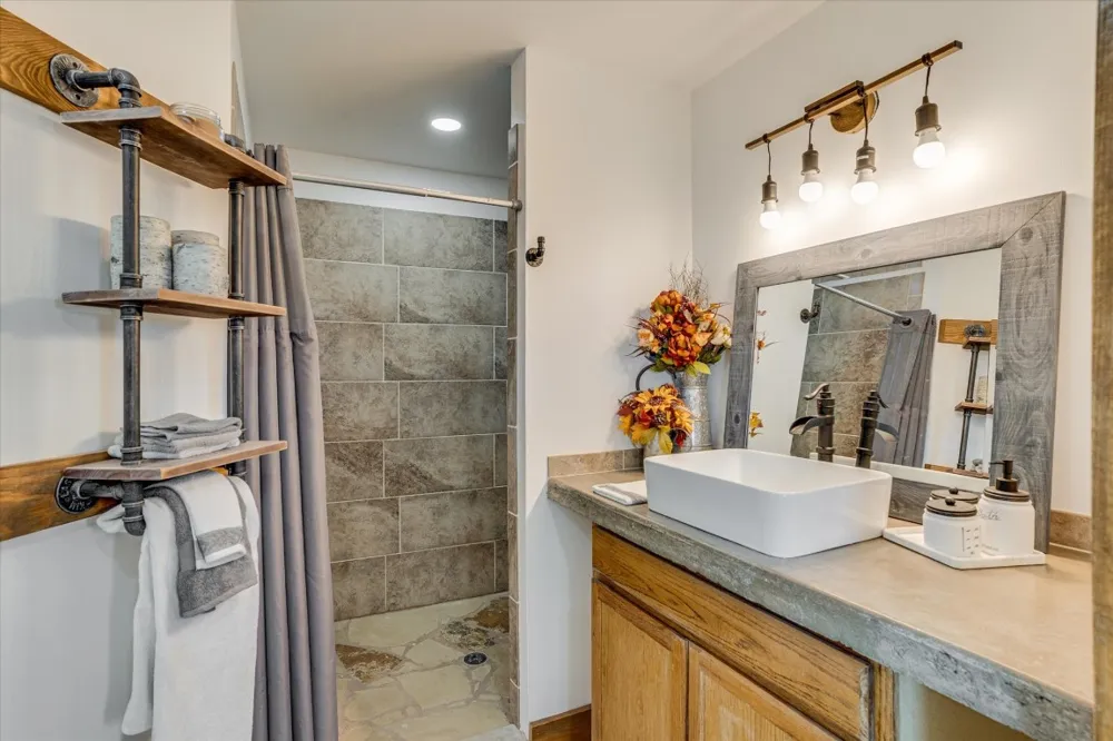 5450 County Road 202 Lampasas, TX 76550