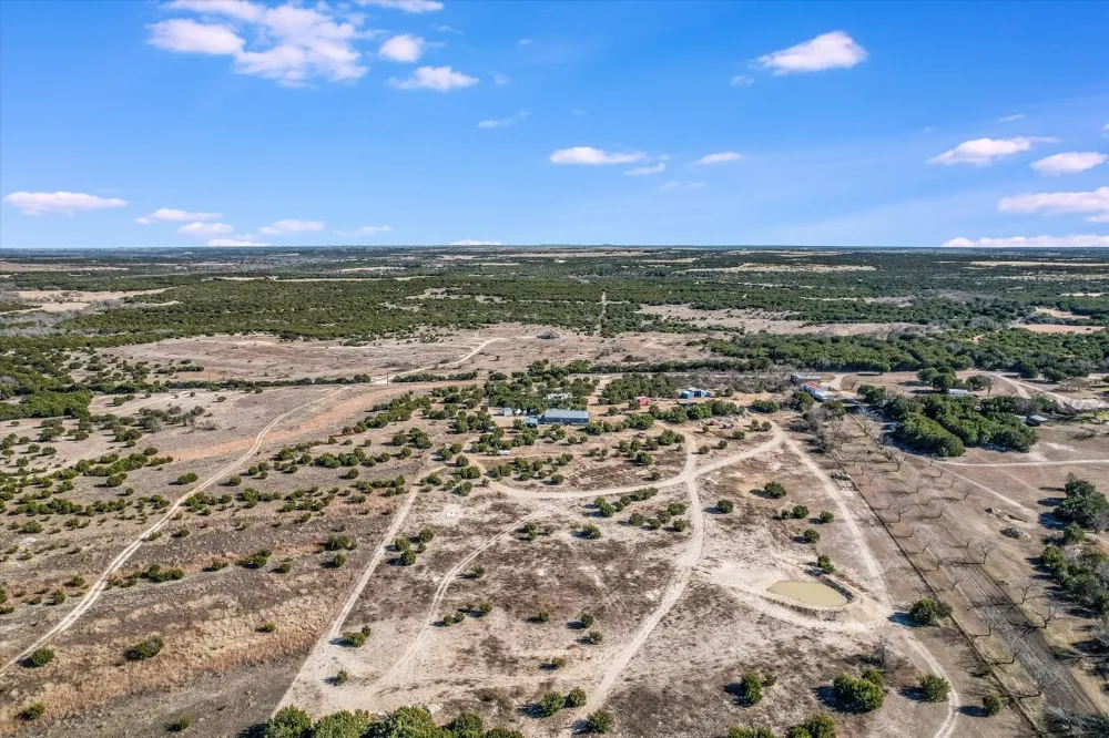 5450 County Road 202 Lampasas, TX 76550