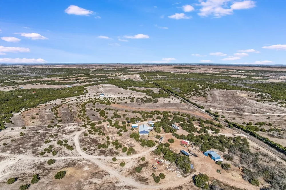5450 County Road 202 Lampasas, TX 76550