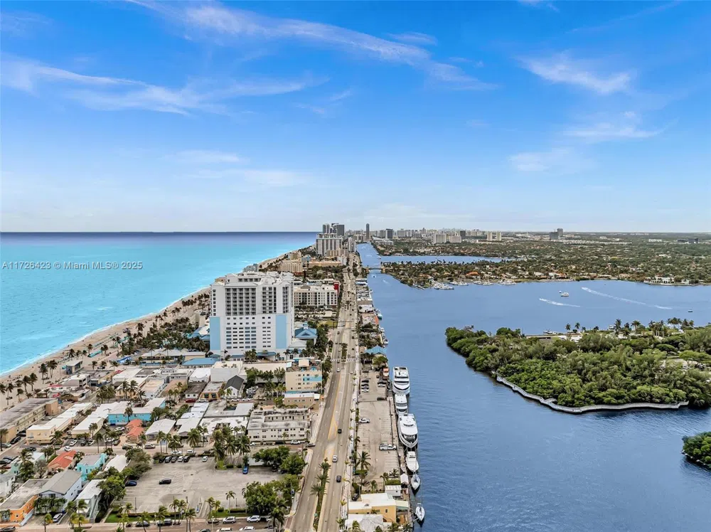 1318 Ocean Dr Hollywood, FL 33019