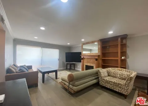 1940 Highland Avenue #44
