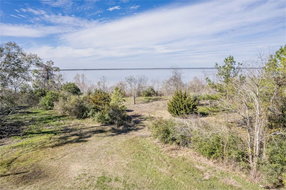 Fahring Street Anahuac, TX 77514