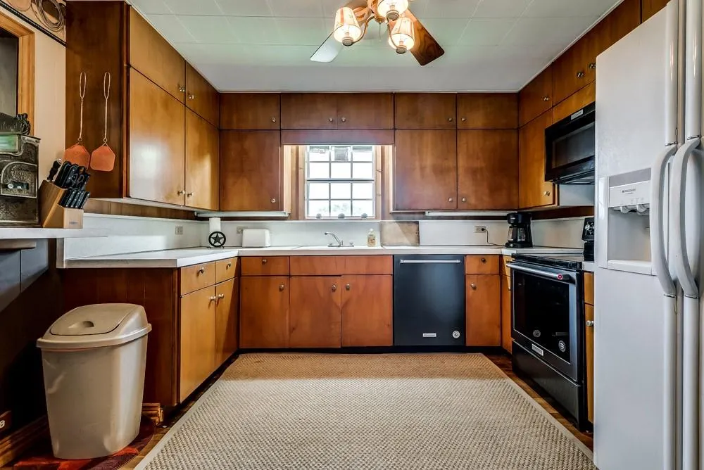 110 County Road 567 Eastland, TX 76448