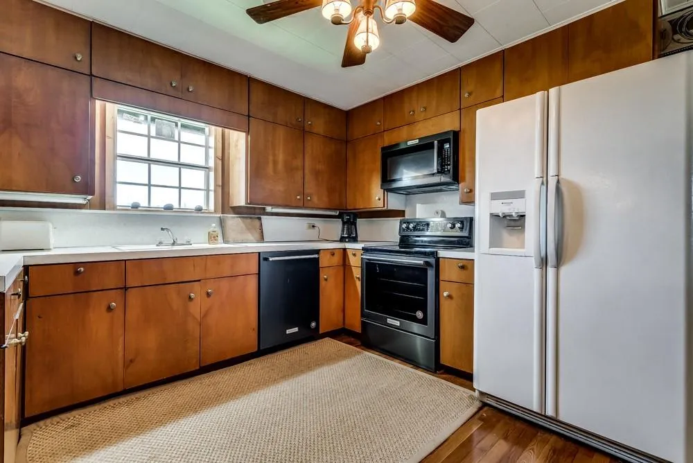 110 County Road 567 Eastland, TX 76448