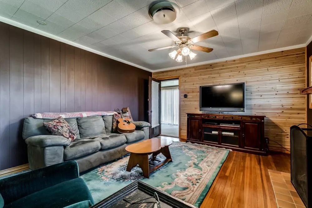 110 County Road 567 Eastland, TX 76448