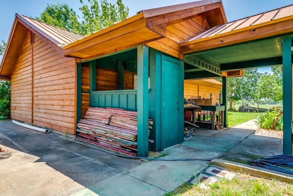 110 County Road 567 Eastland, TX 76448