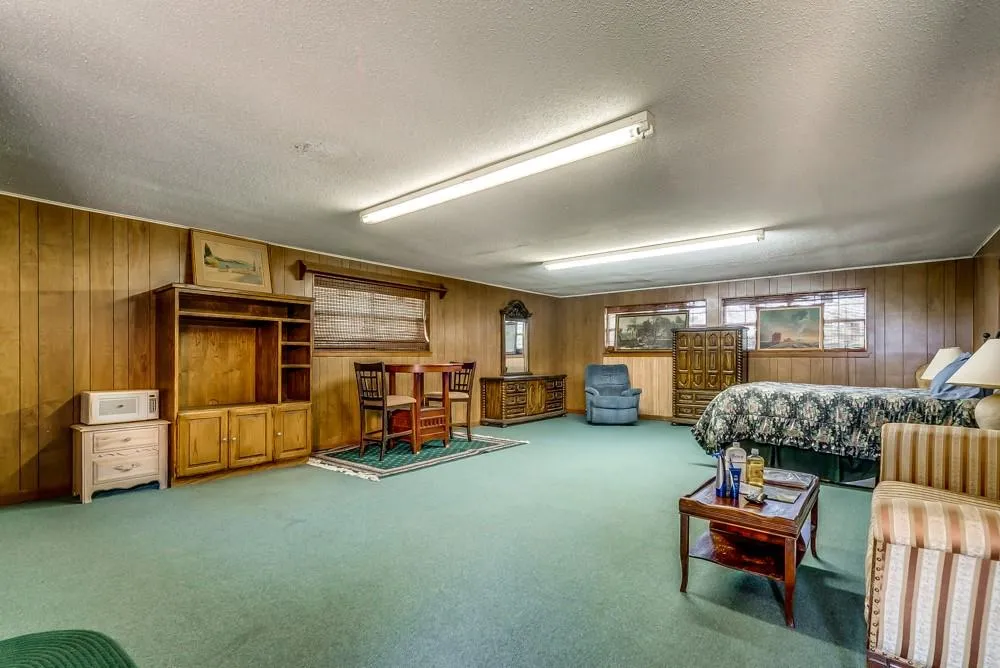 110 County Road 567 Eastland, TX 76448