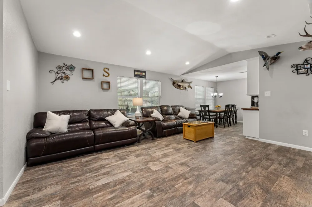 24906 Fawn Drive Leander, TX 78641
