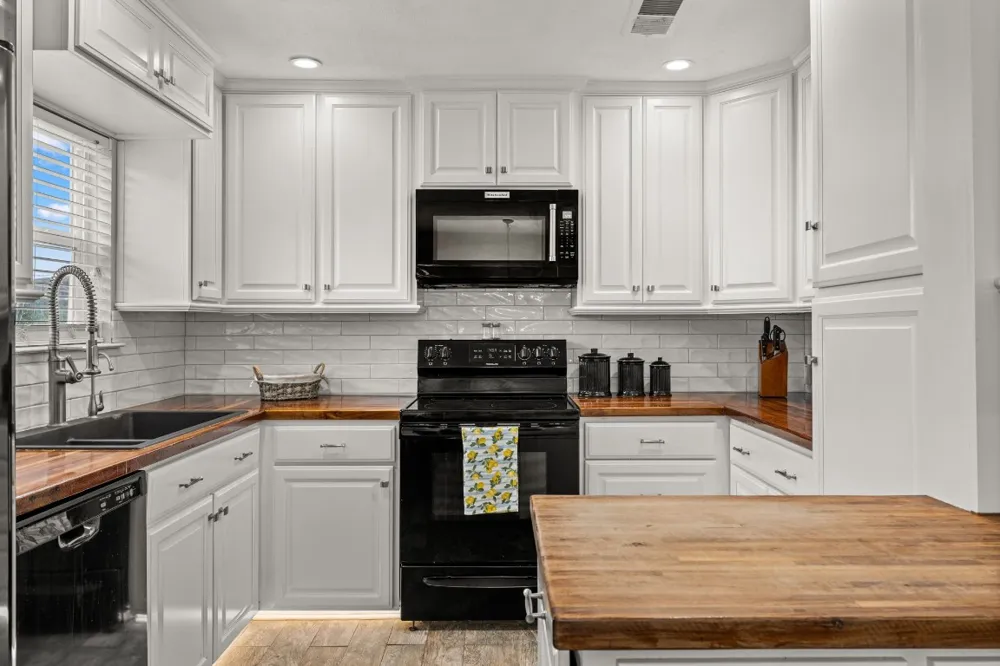 24906 Fawn Drive Leander, TX 78641