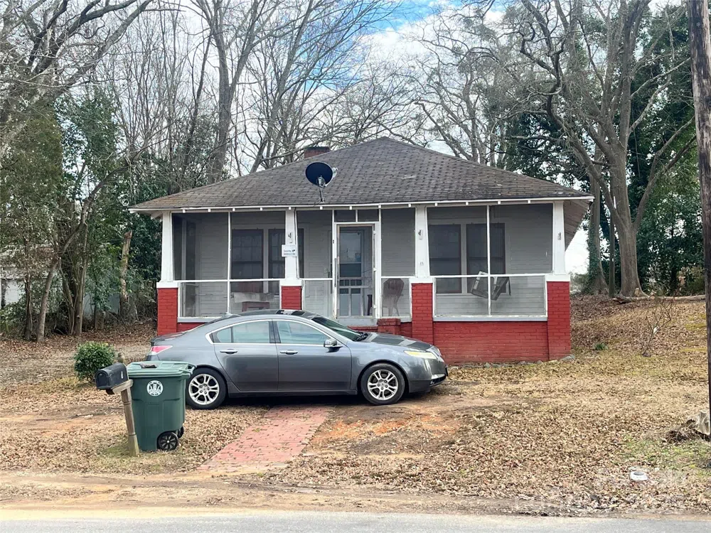 1 Catawba Avenue Great Falls, SC 29055
