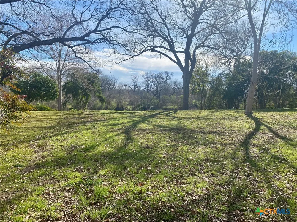 Hampton Drive Seguin, TX 78155