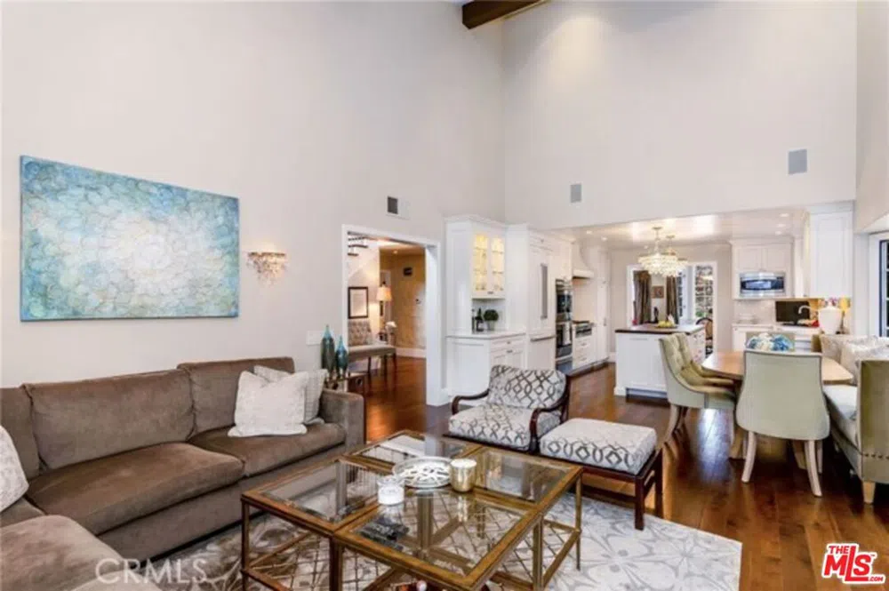 28 Westport Manhattan Beach, CA 90266