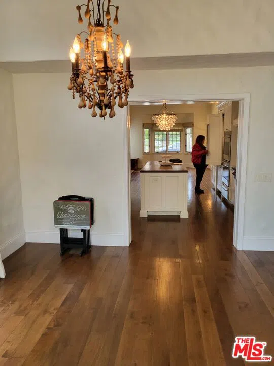 28 Westport Manhattan Beach, CA 90266