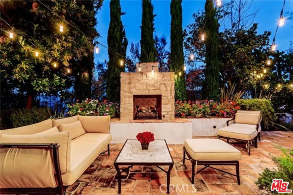 28 Westport Manhattan Beach, CA 90266