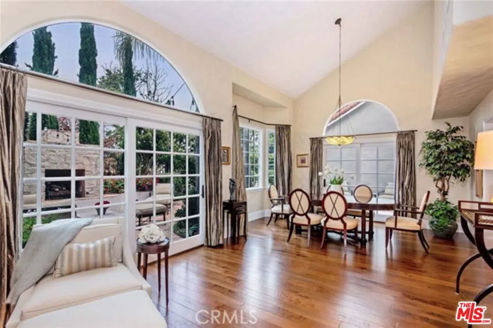 28 Westport Manhattan Beach, CA 90266