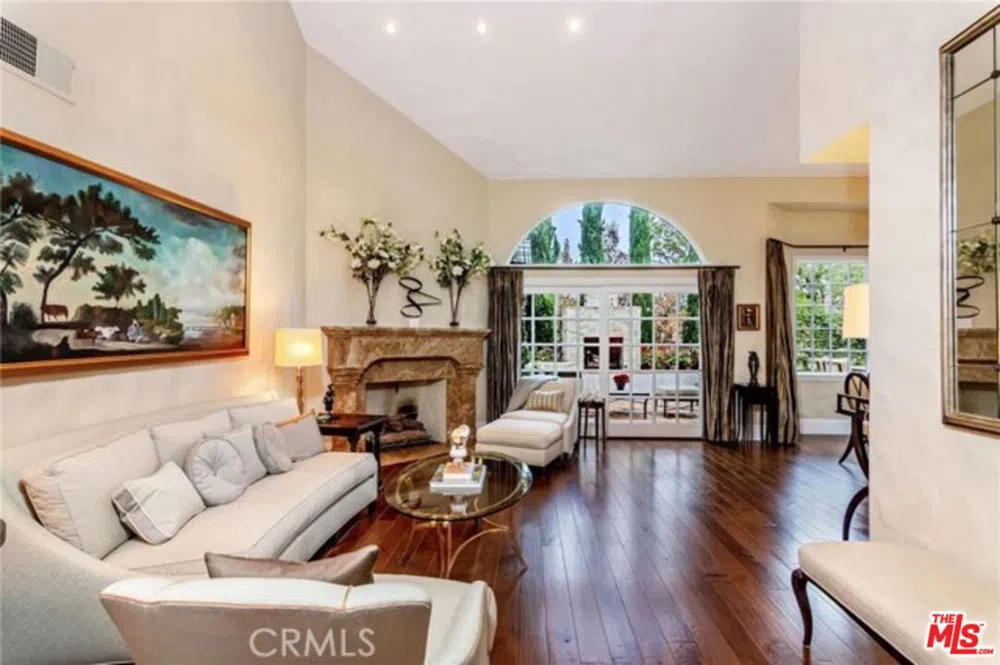 28 Westport Manhattan Beach, CA 90266