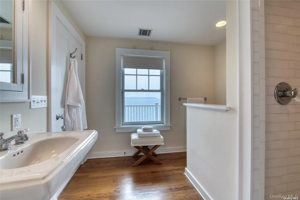 1390 Willow Terrace Lane Orient, NY 11957