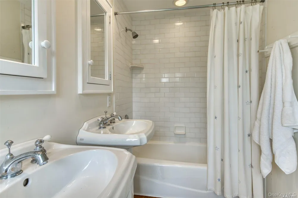 1390 Willow Terrace Lane Orient, NY 11957