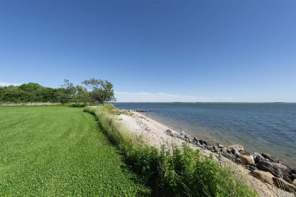 1390 Willow Terrace Lane Orient, NY 11957