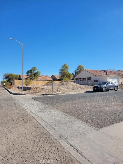 2207 Casa Loma Street