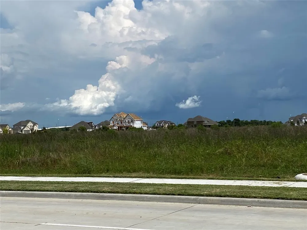 Lakes Of Champions Boulevard Mont Belvieu, TX 77523