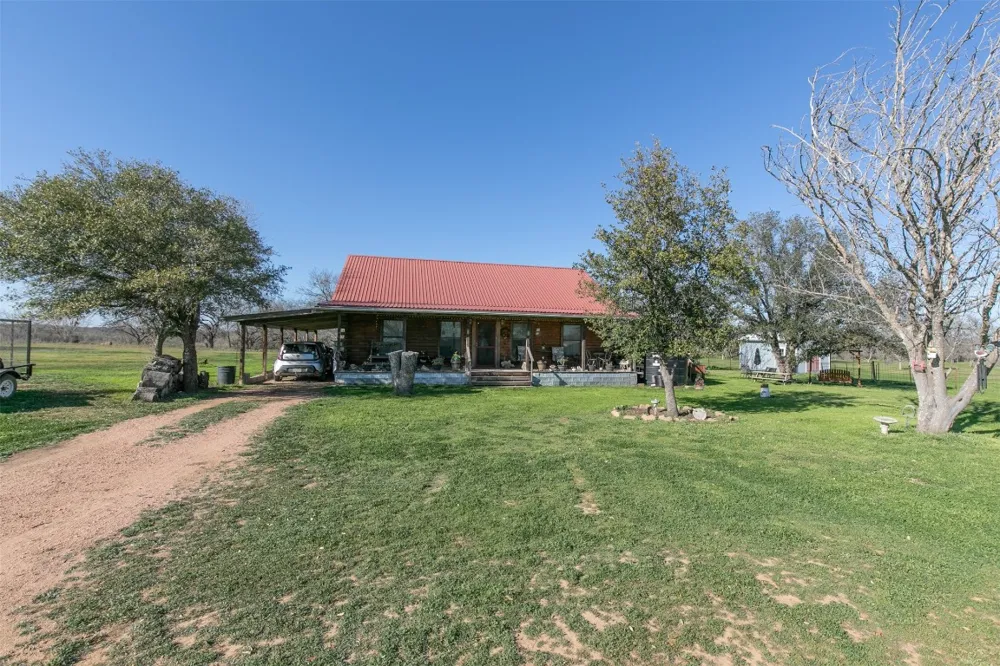 4723 CR 117 San Saba, TX 76877