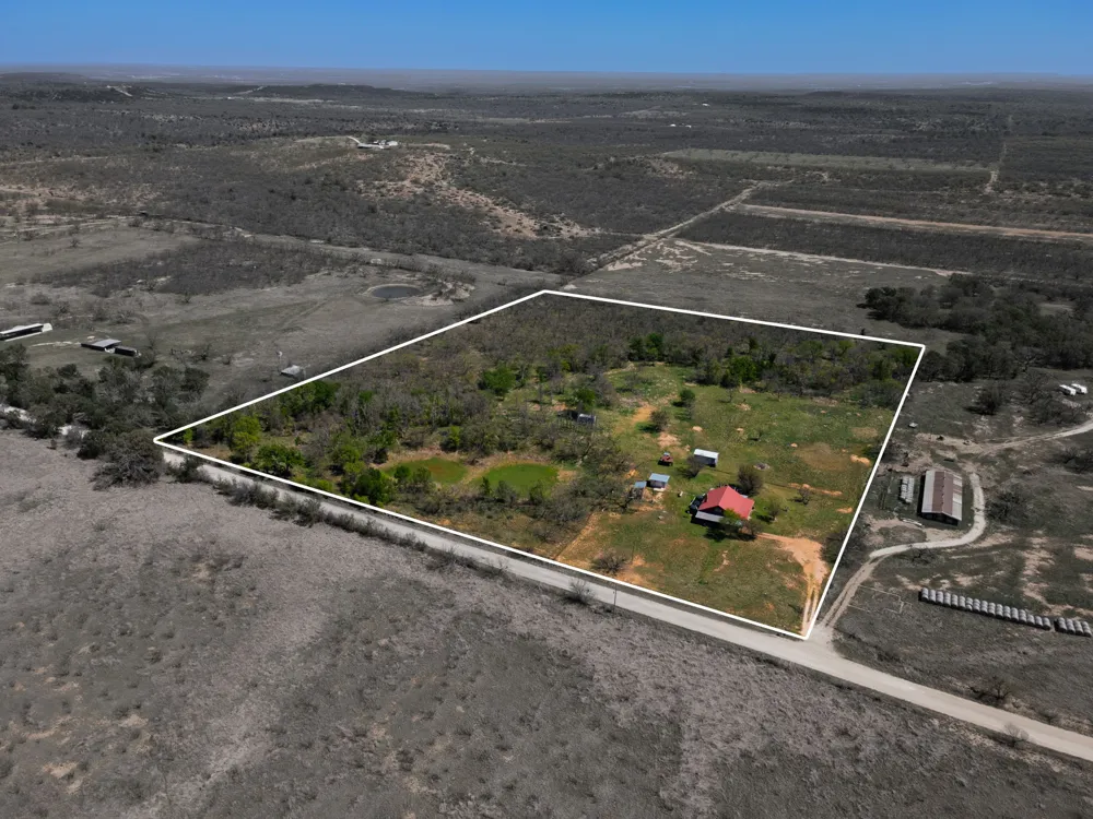 4723 CR 117 San Saba, TX 76877