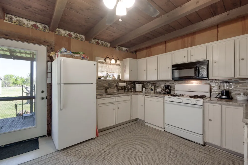 4723 CR 117 San Saba, TX 76877