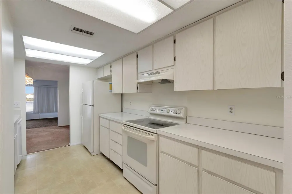 1034 BOWSPRIT LANE Holiday, FL 34691