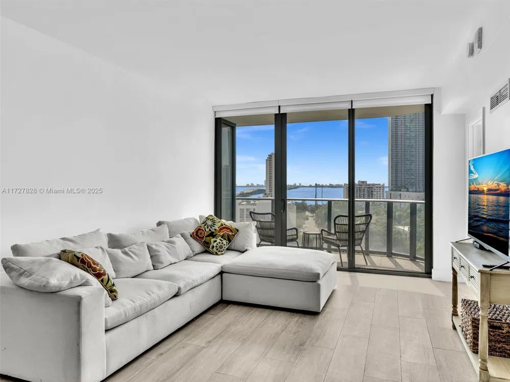 121 NE 34th St #1005 Miami, FL 33137