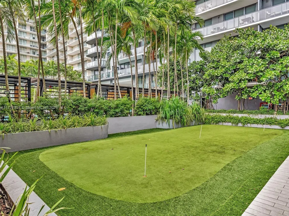 121 NE 34th St #1005 Miami, FL 33137