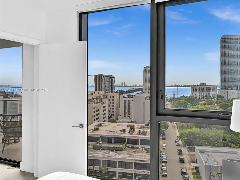 121 NE 34th St #1005 Miami, FL 33137