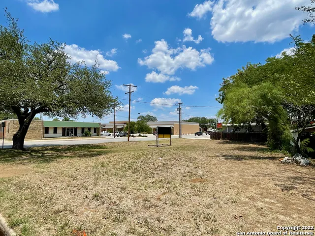 00 SMITH ST Pleasanton, TX 78064