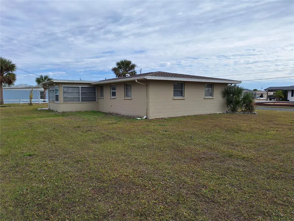 858 E 7TH STREET Englewood, FL 34223