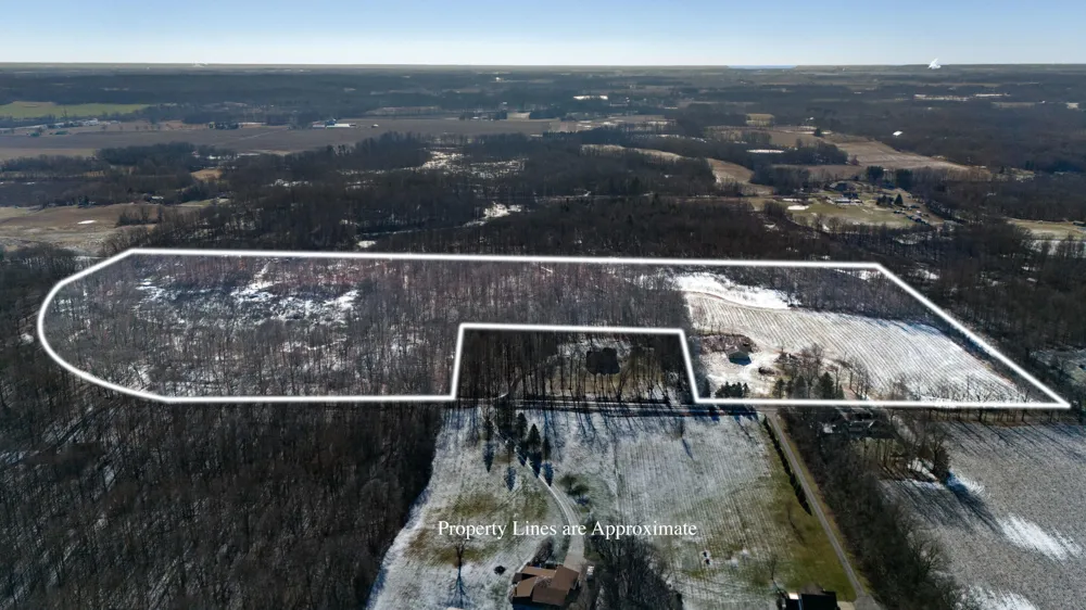 1936 E Clear Lake Road Buchanan, MI 49107