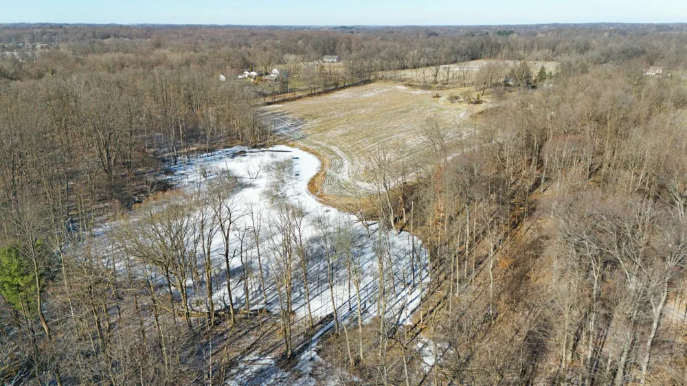 1936 E Clear Lake Road Buchanan, MI 49107